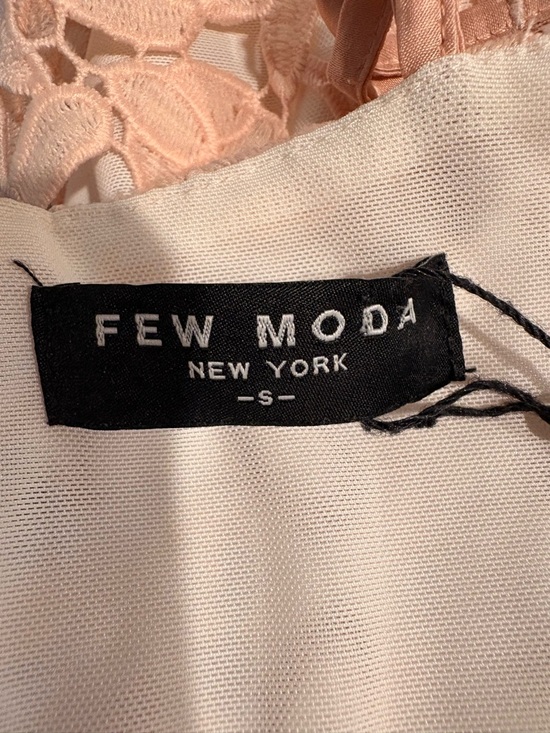 Few Moda Blush Pink Lace Midi Dress size small - Picture 6 of 7